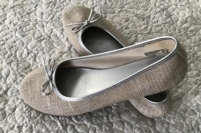 Predictions Gold/silver Metallic Ballet Flats Sz 7