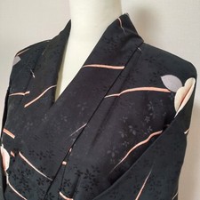 Woman Japanese Kimono Komon Silk Tsubaki Black