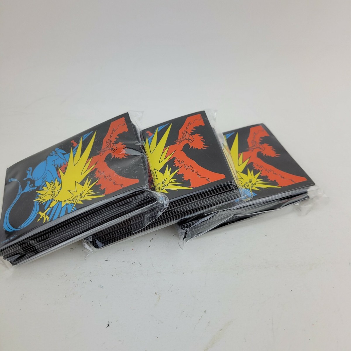 hidden fates card sleeves Lost Origin Elite Trainer Box 65 ct WoW TCG Pokmon TCG: Ice Rider Calyrex