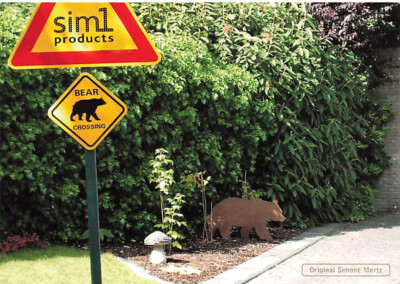 alte AK sim1 Bear crossing Werbekarte ungelaufen Ansichtskarte mb4864i