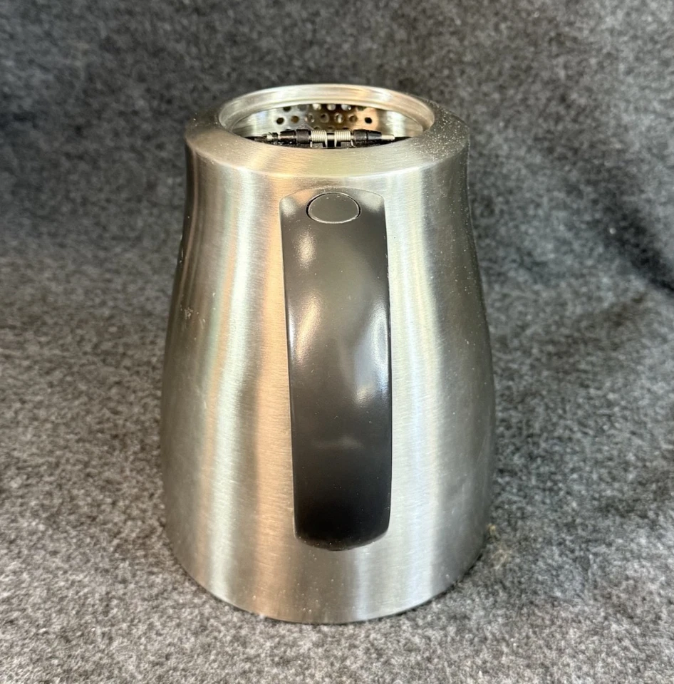 Hervidor de agua Breville BKE720 ¡solo funciona! repuestos y reparación Foto 3 de 4