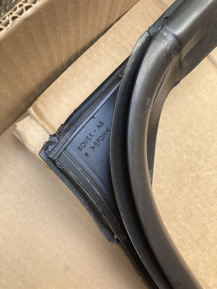 Land Rover Freelander 1 1998 a 2006 L314 sello puerta trasera parte no FF003060 Foto 3 de 3