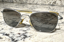 RANDOLPH ENGINEERING R/E USA 5 1/2 Vintage Silver Gray Metal Pilot Sunglasses