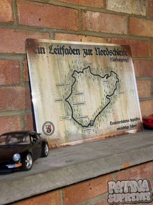 Nürburgring Straßenschild rostig verwittert getragen der Ring Nordschleife 70er Jahre