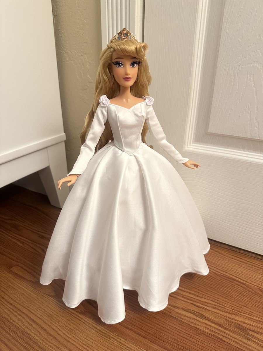Disney Store limited edition Sleeping Beauty Aurora doll Wedding Dress | eBay Disney Store limited edition Sleeping Beauty Aurora doll Wedding Dress | eBay