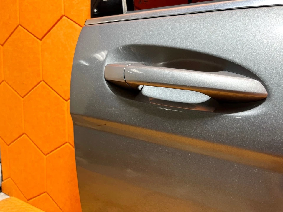 07-14 MERCEDES-BENZ CLASE C W204 DELANTERO DERECHO PASO PUERTA LATERAL PIEL CARCASA OEM Foto 4 de 4