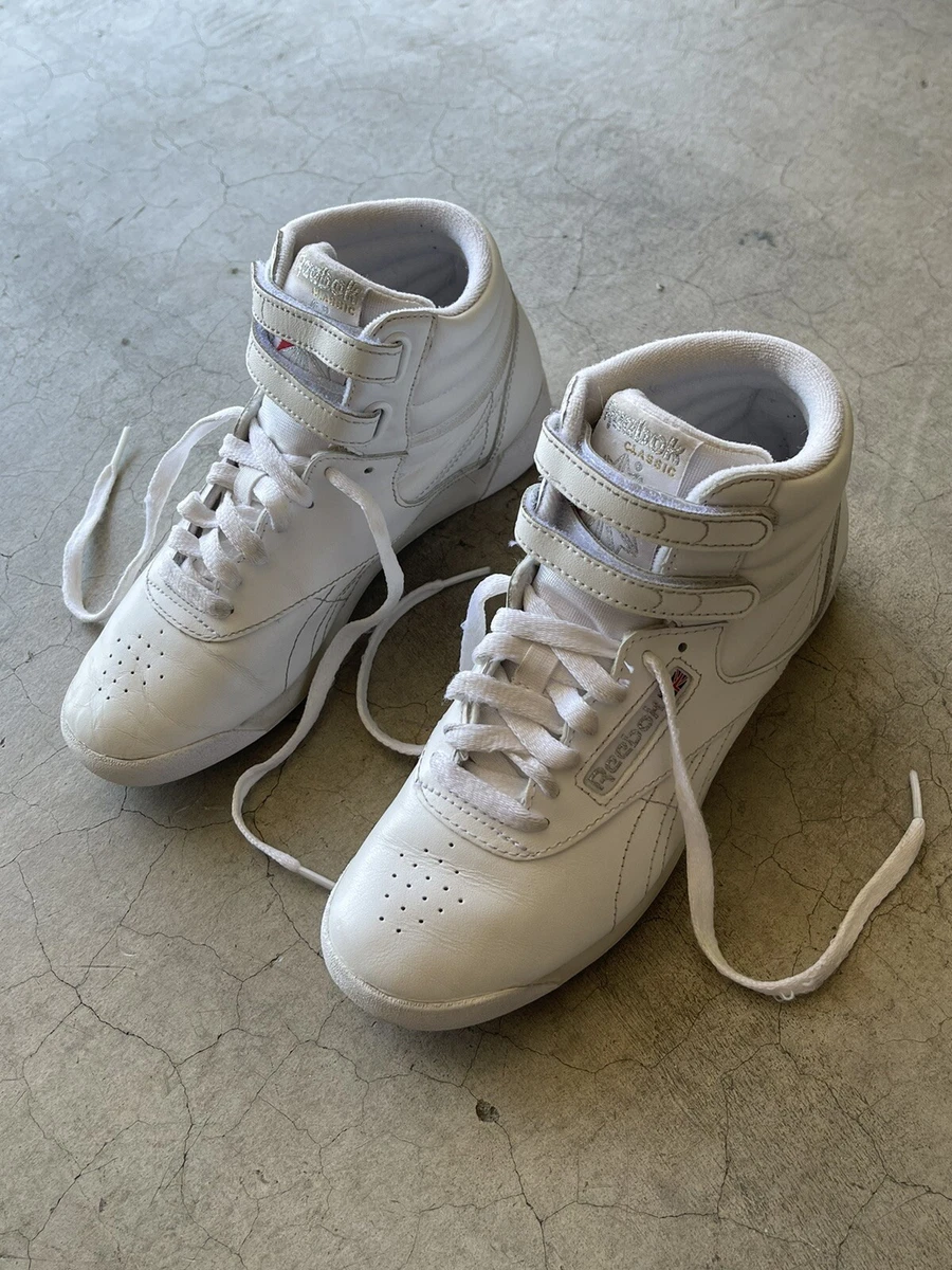 Melodrama Vertrouwen Kan worden berekend Reebok Women's Freestyle, Hi Top Sneaker White, Size 5.5, Gently Used No BOX | eBay Melodrama Vertrouwen Kan worden berekend Reebok Women's Freestyle, Hi Top Sneaker White, Size 5.5, Gently Used No BOX | eBay