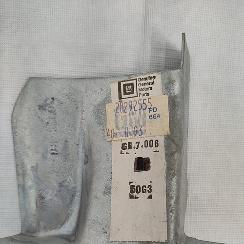 1982-1996 Oldsmobile Cutlass Fender Reinforcement RH Outer Side Rail GM#20292555 - Picture 8 of 9