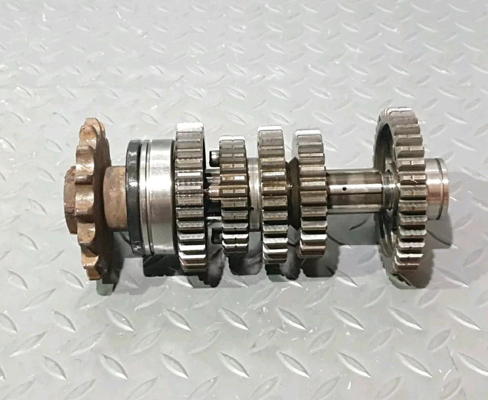 ♻️ Yamaha FZR 600 3HE 1989 - 1993 выход редукторного вала коробки передач (отсутствует 5-я передача) - Изображение 3 из 4