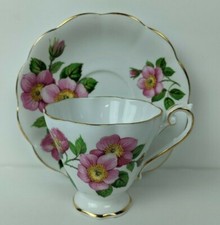 Vintage Royal Standard Bone China Footed Teac...