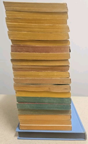 Lot of 23 Books Rex Stout Nero Wolfe Mystery Detective Paperback Vintage Bantam - Foto 12 di 18