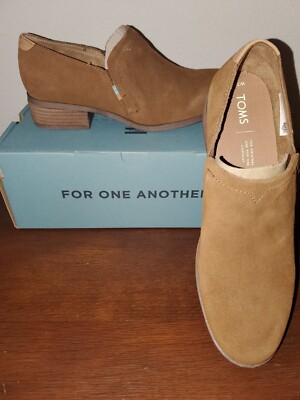 NEW. in Box Toms Women display picture 2