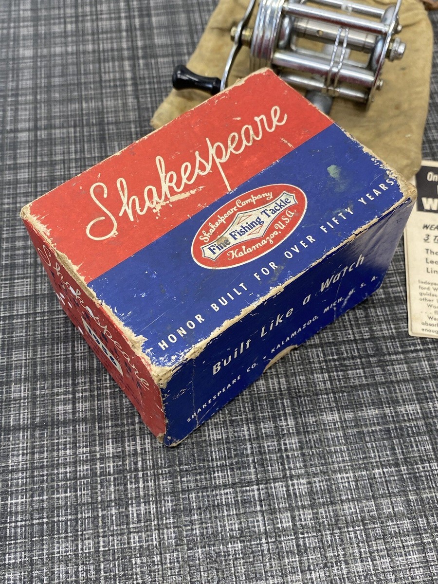 Vintage Shakespeare True Blue 1956 Casting Reel made in USA w/ Box