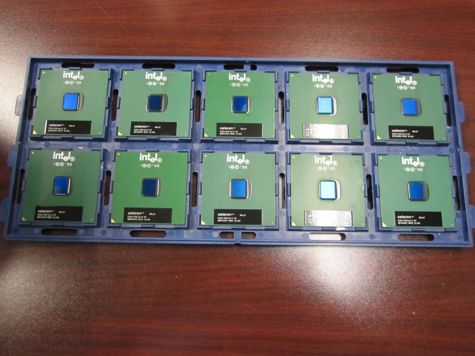 Vintage Intel Celeron 533A 66MHz/128KB/Socket 370 CPU RB80526RX533128 SL46S - Image 2 of 2