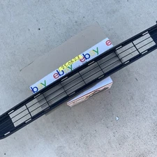 2016- 2018 Toyota RAV4 Front Bumper Center Lower Grille 53112-0R060 OEM