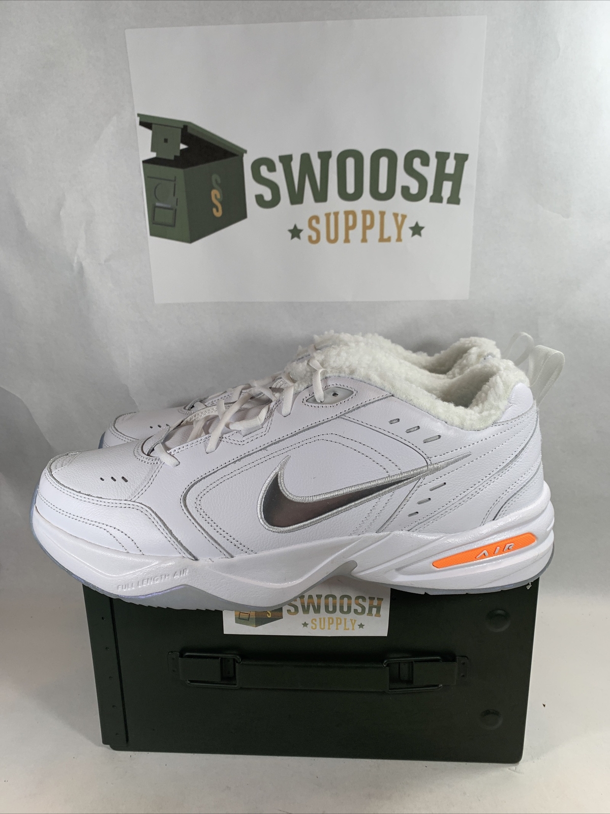 nike air monarch snow