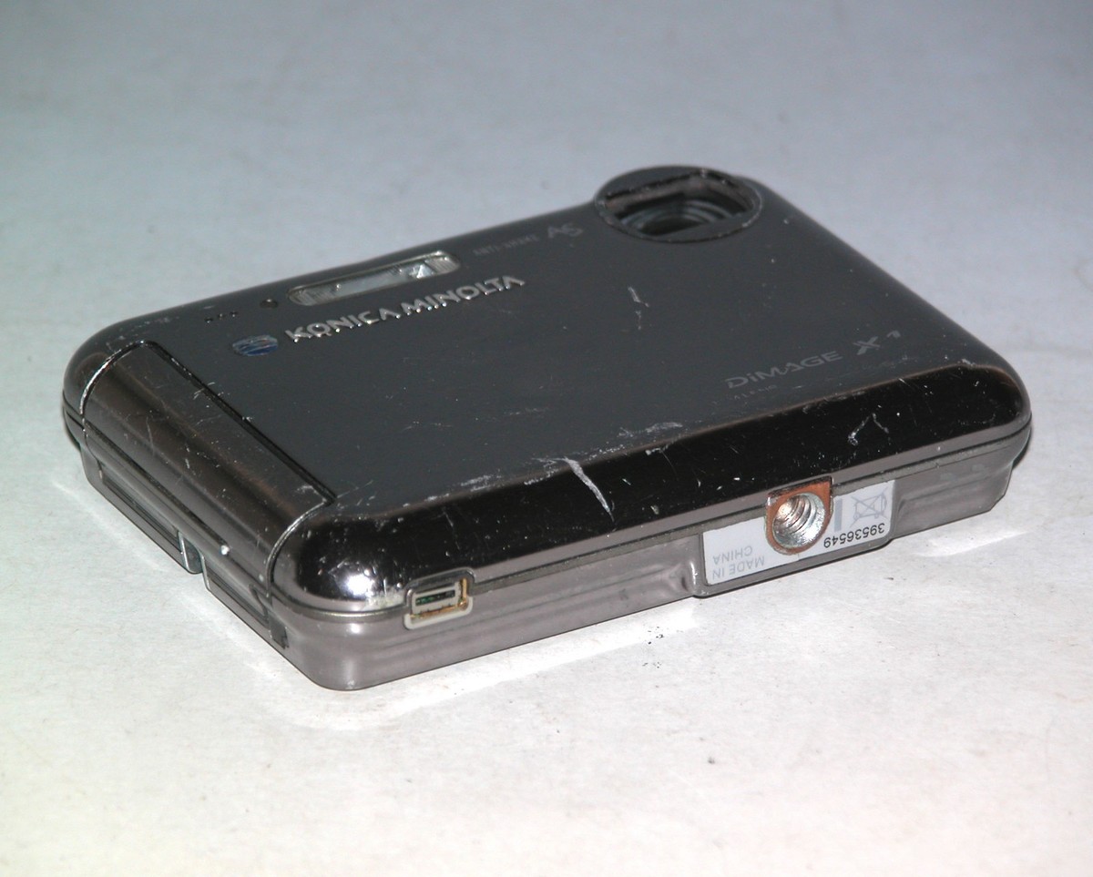 Konica Minolta DiMAGE X1 8.0MP Digital Camera #6549 (Review Button