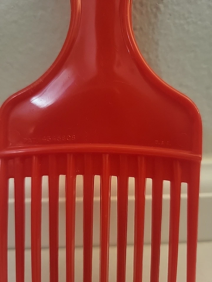 Peine elevador rojo vintage Goody’s EE. UU. Patente 4345608 color de cabello rojo Foto 3 de 3