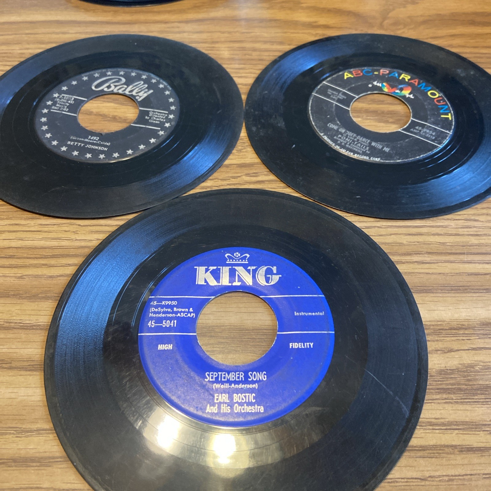 Vintage 45rpm Records - Earl Boating's September Song Plus 2 More