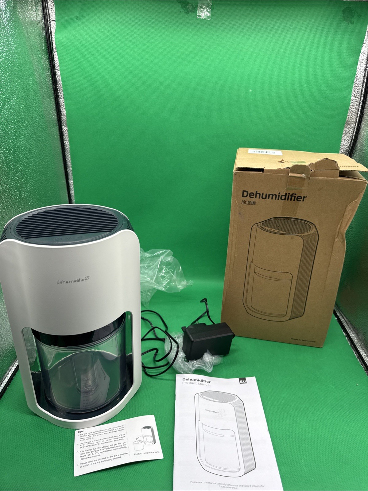 QEXREED Small Dehumidifiers for Home , Portable Dehumidifier 1200ml