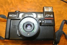 EX-Ricoh AF-2 pt. shoot camera 38mm/f1:2.8 lens w/Original Box Manual Docs.