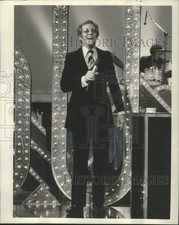 1976 Press Photo Tom Kennedy, host of NBC-TV's 