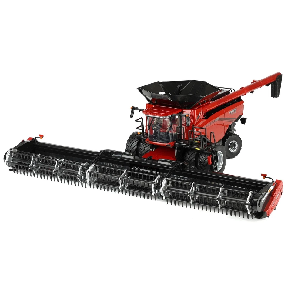 ERTL 1/32 Case IH Axial-Flow AF11 Combine w 2 Heads Prestige Collection 44364 - Image 3 of 4