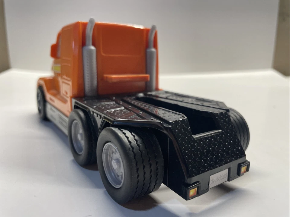 Matchbox Car Hauler - Pre Owned  - Image 4 of 4