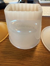 Gary Fong Lightsphere II, LS2PJD White  Amber Diffusers inward facing