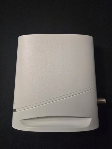 Używany modem kablowy ARRIS-SURFboard S34 32 x 8 DOCSIS 3.1 Multi-Gig z 2,5 Gbps E - Zdjęcie 2 z 17