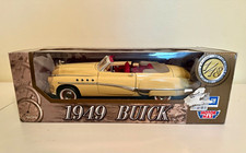 Motormax 118 1949 Buick Roadmaster Convertible Diecast Beigered Motormax 118 1949 Buick Roadmaster Convertible Diecast Beigered