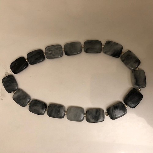 Schwarz und Grau Marmor Rechteck Perlen, 24 x 18 x 4 mm (16 Perlen), Neu - Bild 2 von 4