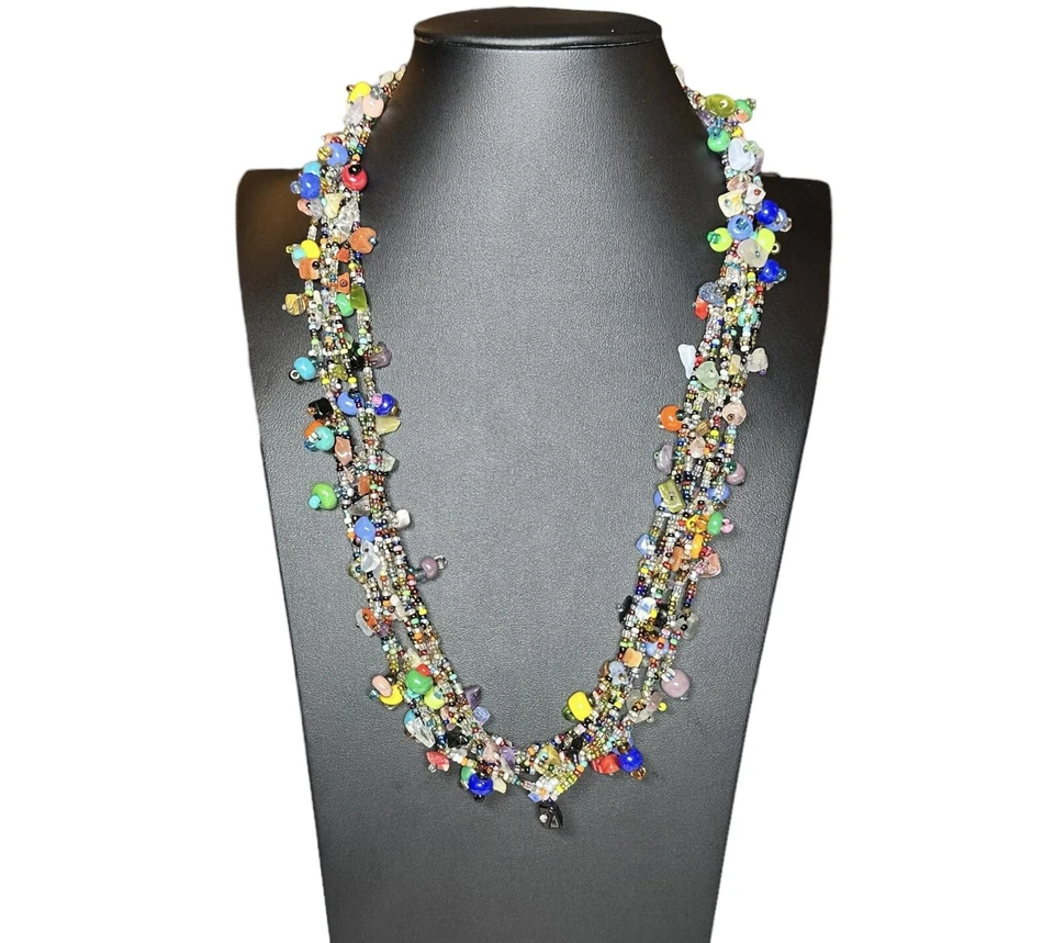 Collar con cuentas de vidrio arco iris medios mixtos de 7 capas amatista cuarzo piedra usado en excelente estado Foto 3 de 4