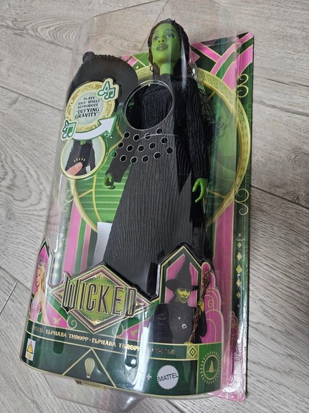 Mattel Wicked Elphaba Singing Barbie-new