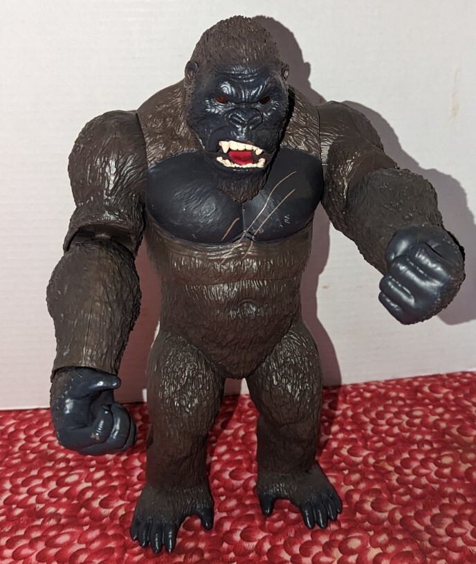 Godzilla vs Kong Monsterverse Mega Punching Kong Deluxe