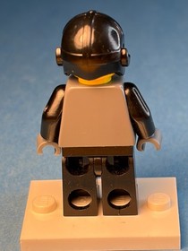 LEGO Dino Attack Minifig din010- Shadow - Light Scratches/Crack on Back of Foot