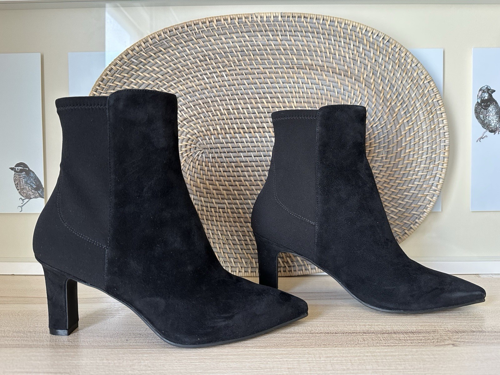 $650 Stuart Weitzman Brandie Womens sz 37/7 Mid-calf black suede pointy Boots