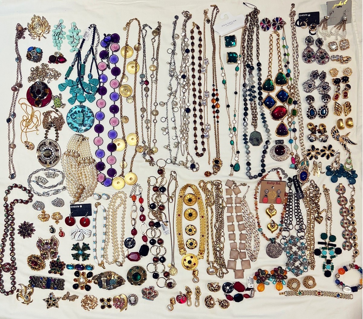 Beautiful Costume Jewelry Lot Sets Brooches Necklaces Earrings, Wearable