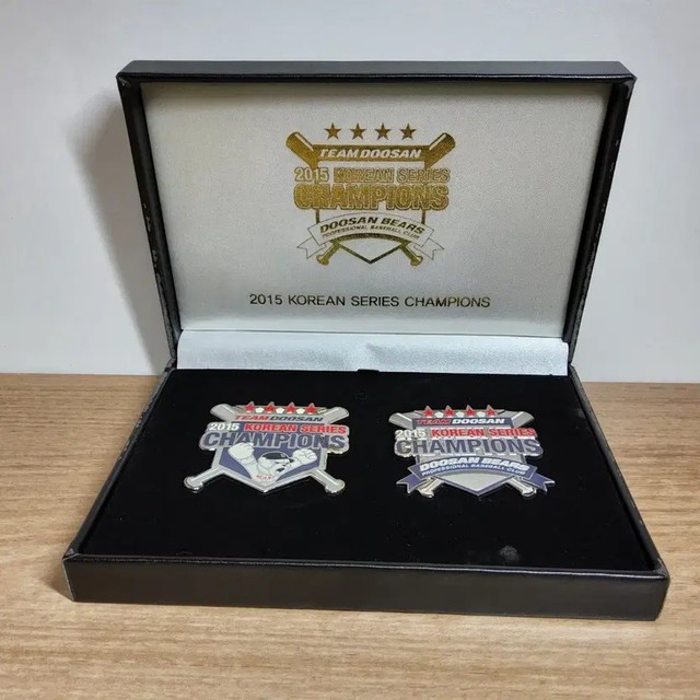 Doosan Bears 2015 Championship Badge