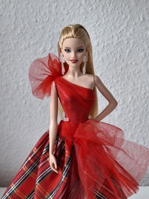 Barbie Puppe Happy Holiday 2024 Collector Model Muse