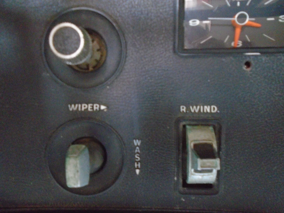 Cuadro de instrumentos Plymouth Fury Gran Coupé 1972 Foto 4 de 4