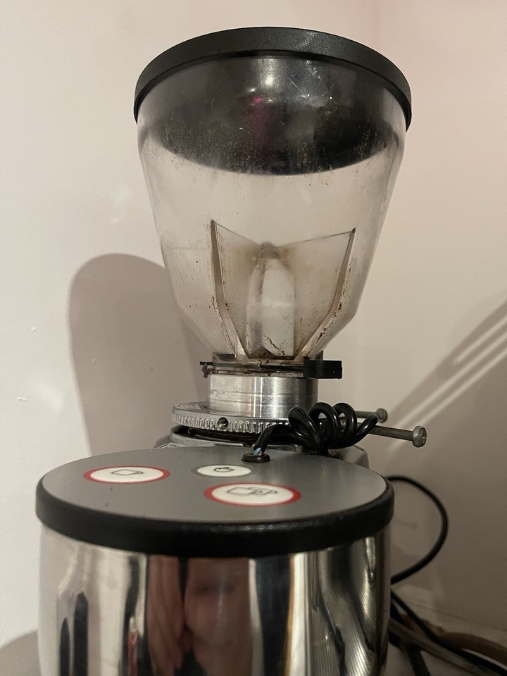 Adexa commercial coffee machine 3 GROUP HEAD incl Grinder and