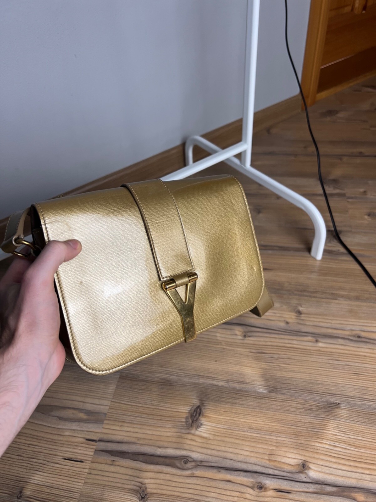 Borsa a tracolla YSL Saint Laurent con busta dorata laccata originale