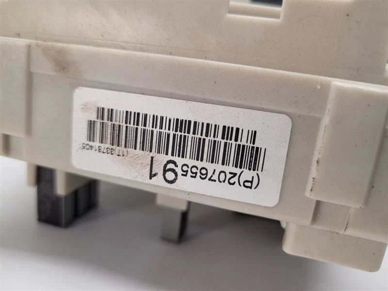 2009 09 CADILLAC CTS Fuse Box Inner Interior Dash Cabin Relay Junction Block - Image 3 of 4