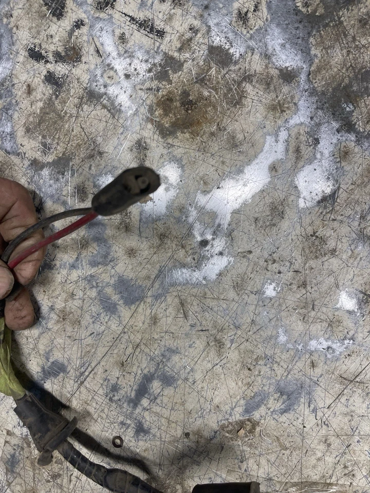 Ford Torino 1970-71 2-d, HT, cables para tachuela Foto 3 de 4