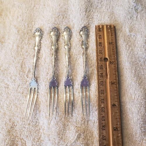 STRASBOURG by Gorham Sterling Silver set 4 STRAWBERRY FORKS Monogram 4 5/8" - Picture 2 of 17