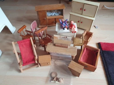 Vintage Puppenhausmöbel Konvolut - Bild 1 von 4