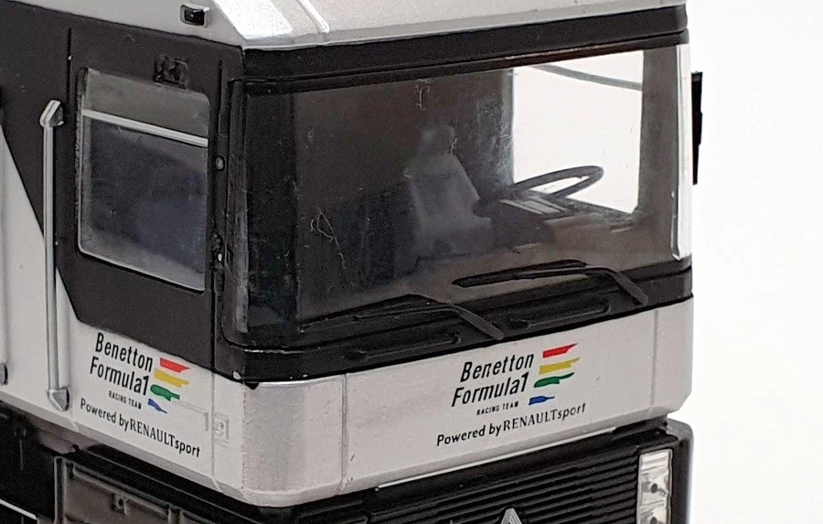 Camión transportador de coche Benetton Ixo/Altaya escala 1/43 27519F1 Renault Magnum F1 Foto 4 de 4