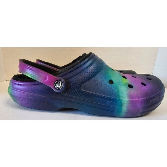 Zuecos Crocs Clásicos Forrados Fuera de Este Mundo Tie Dye Fuzz Forrados Zapatos M12 W14 Foto 4 de 4