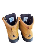 Preços baixos em Bota Marrom Nike sapatos para Meninos